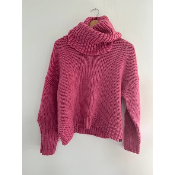 One Teaspoon Hot Pink Winona Keyhole open back sweater - Picture 3 of 10